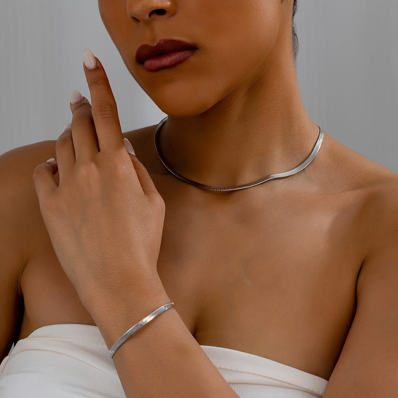 Women's Necklaces — VINTAGE