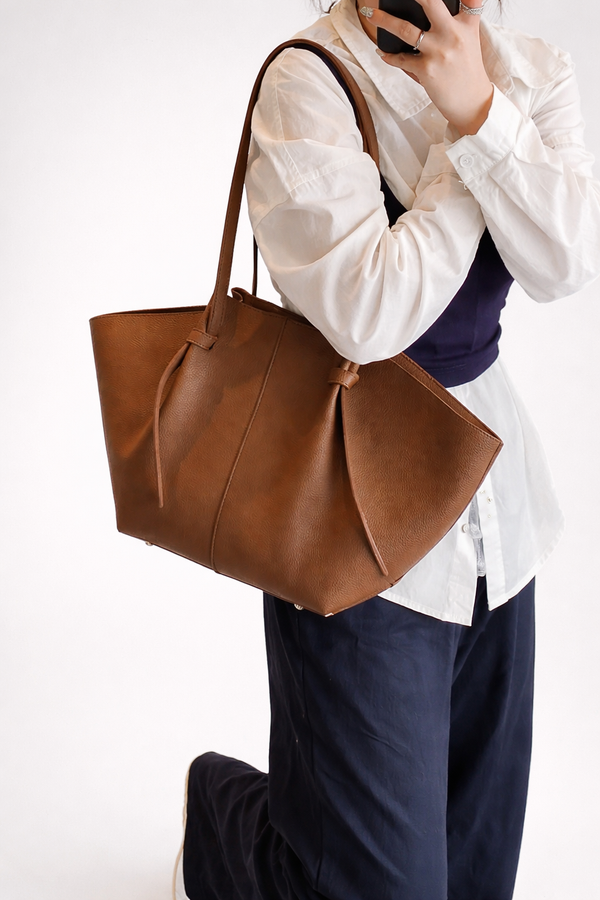 Women's Tote Bags — Sarah