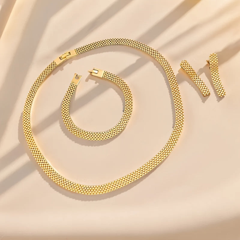 Women's Earrings — REFINED